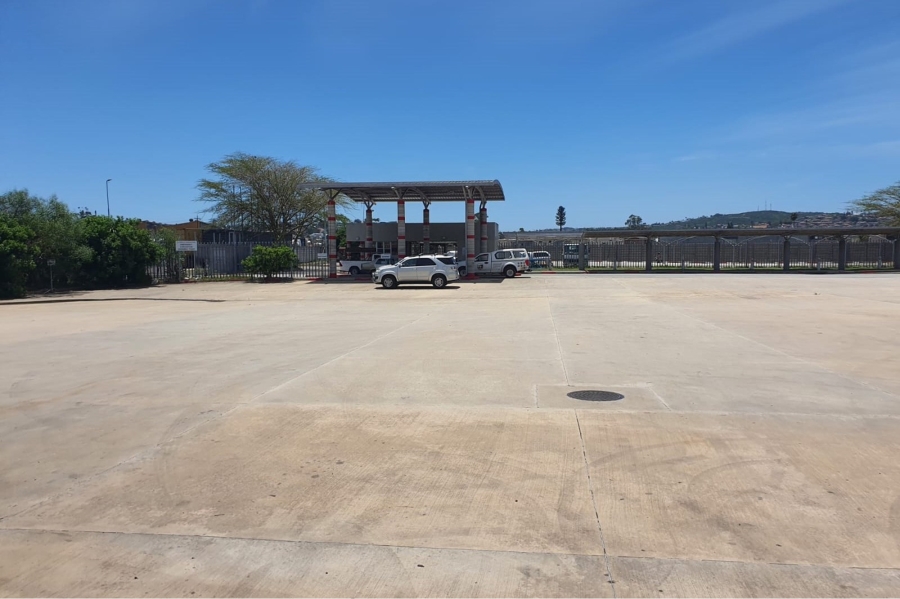 To Let commercial Property for Rent in Uitenhage Central Eastern Cape